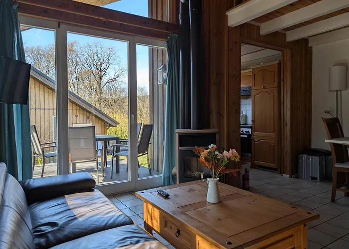 Waldwaerme Mit Kamin & Sauna Extertal